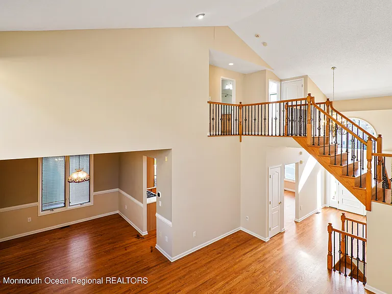 194 Pelican Ct — Photo 8