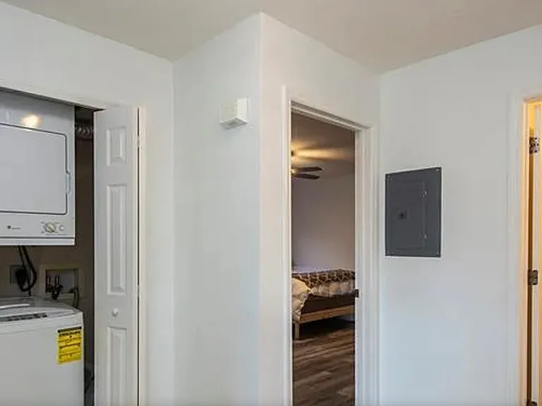 6150 Gulfport Blvd S #101 — Photo 11