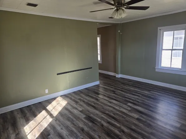 306 S Severin St, Erath, LA 70533