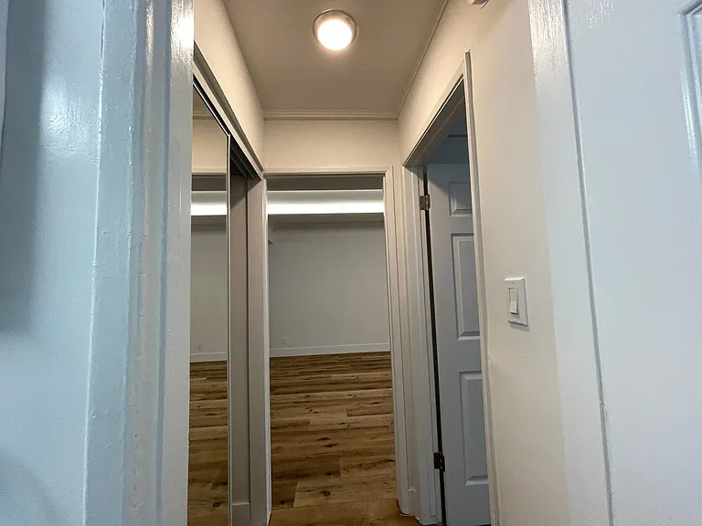 14410 Valerio St — Photo 20