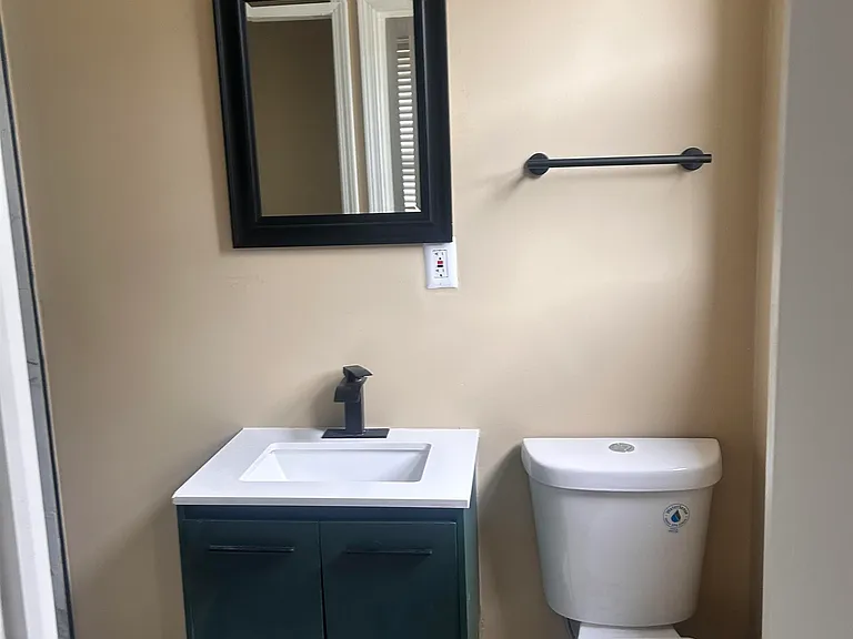 1804 Foster Ave — Photo 16