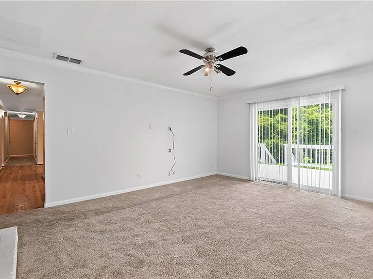 2348 Great Neck Cir — Photo 15