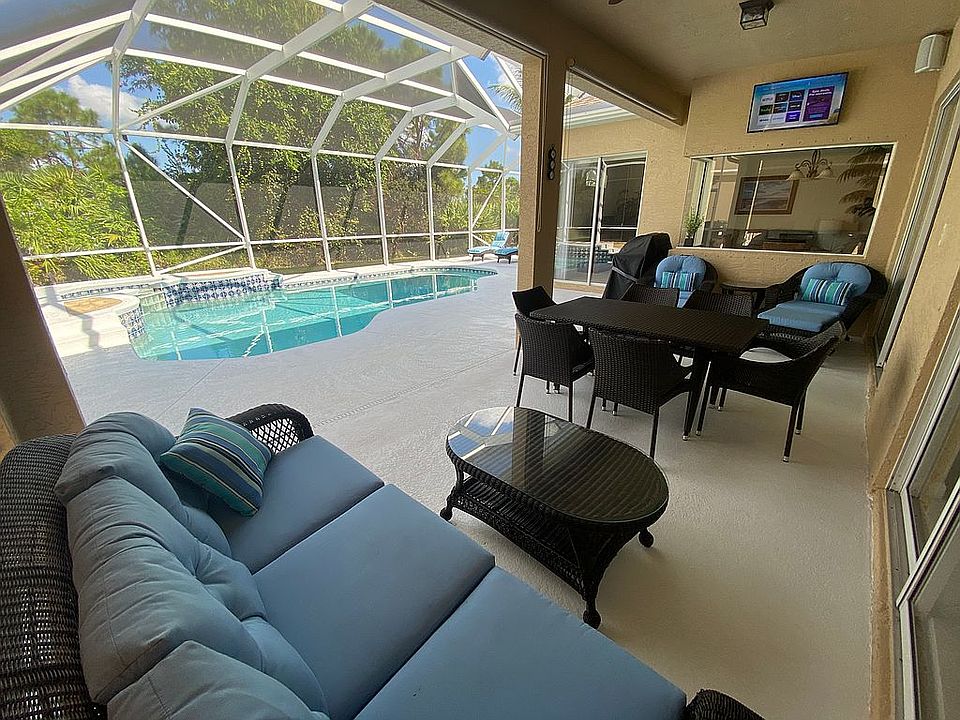 1st image of 467 NW Fetterbush Way