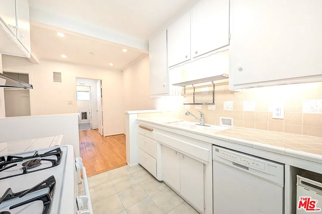 1 bed, 1.0 bath, 622 sqft, $2,500 — Photo 4