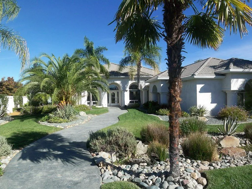 859 Santa Cruz Dr photo 1