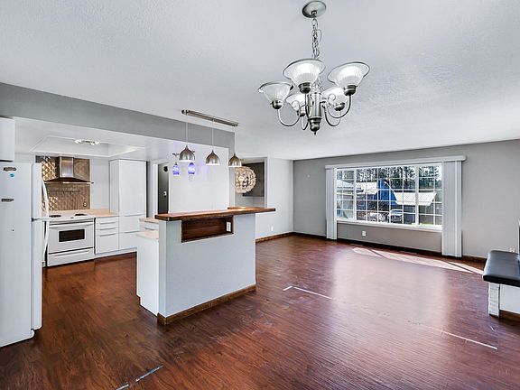 5th image of 119 E Circle Dr