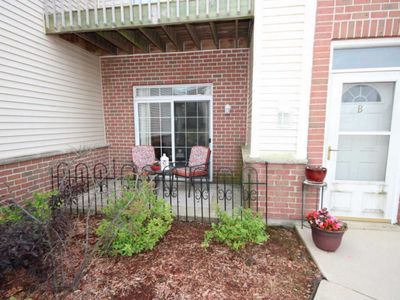 1301 College Ave Unit 2B, South Milwaukee, WI, 53172