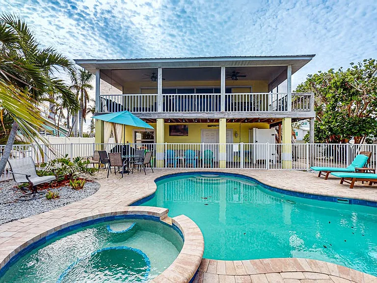 721 Holly Rd #ID1591347P — Photo 9