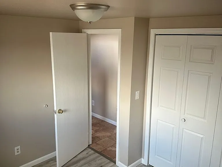 380 Shoshone Ave #A — Photo 18