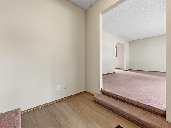 2nd image of 5 Melrose Cres