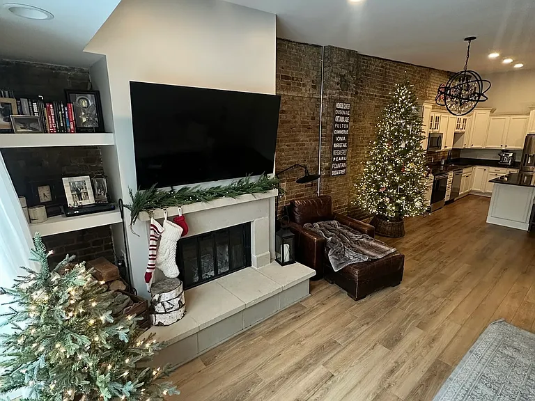 52 Monroe Center St NW #4 — Photo 3