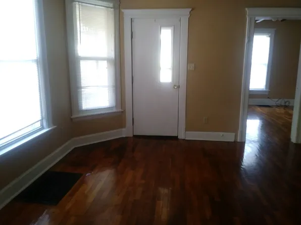 2510 E Michigan Ave APT A, Jackson, MI 49202