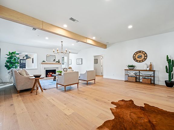 3rd image of 634 W Highland Ave
