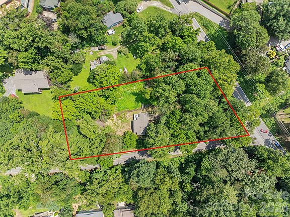 3rd image of 468 Governors View Rd