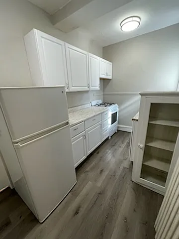 71 Chestnut St #16 — Photo 3