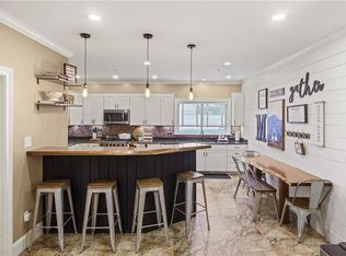 46 Clemence St, Cranston, RI 02920