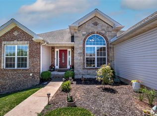 2352 Mountain Crest Ct, Washington, MO 63090