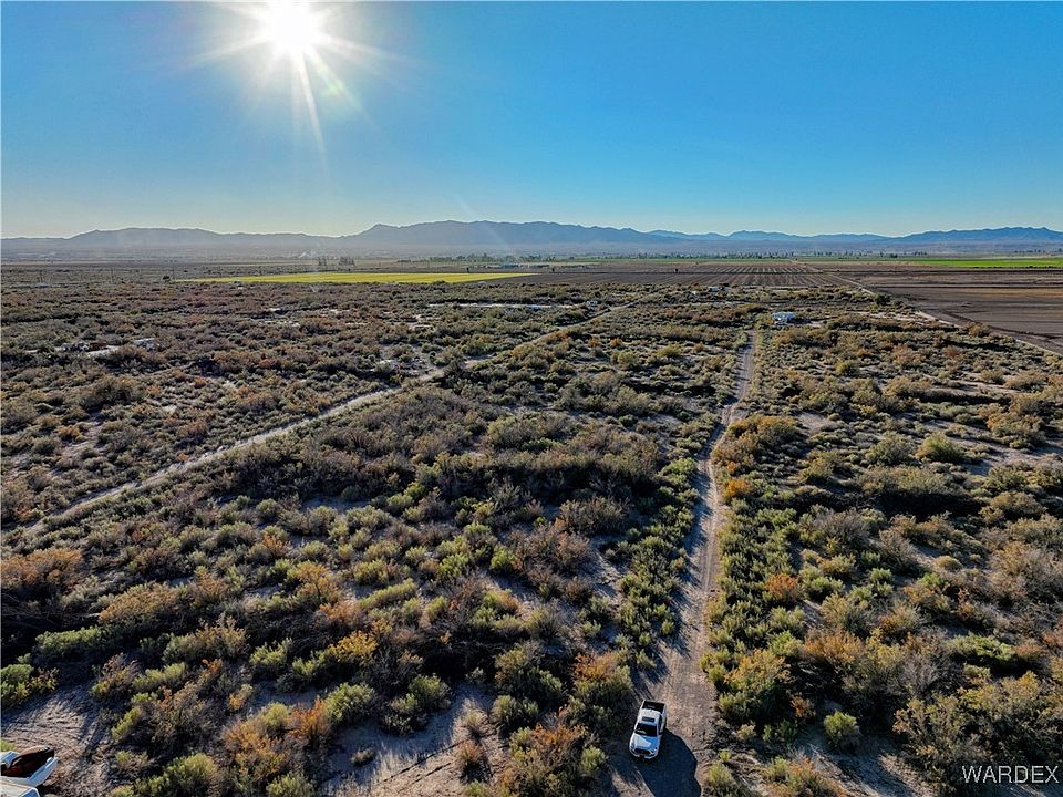 1st image of 2930 Desert Flora Drive