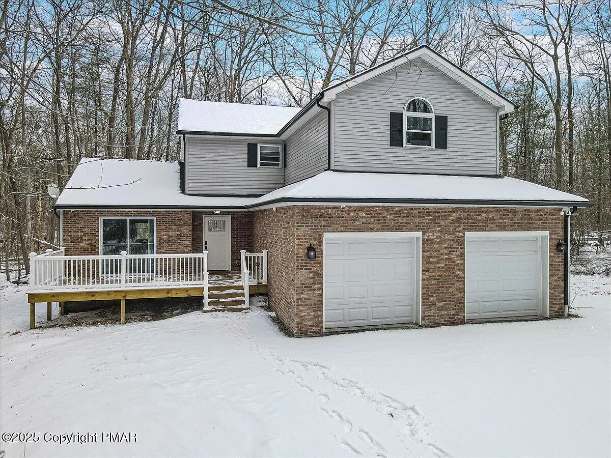 4 Brookfield Ln photo 1