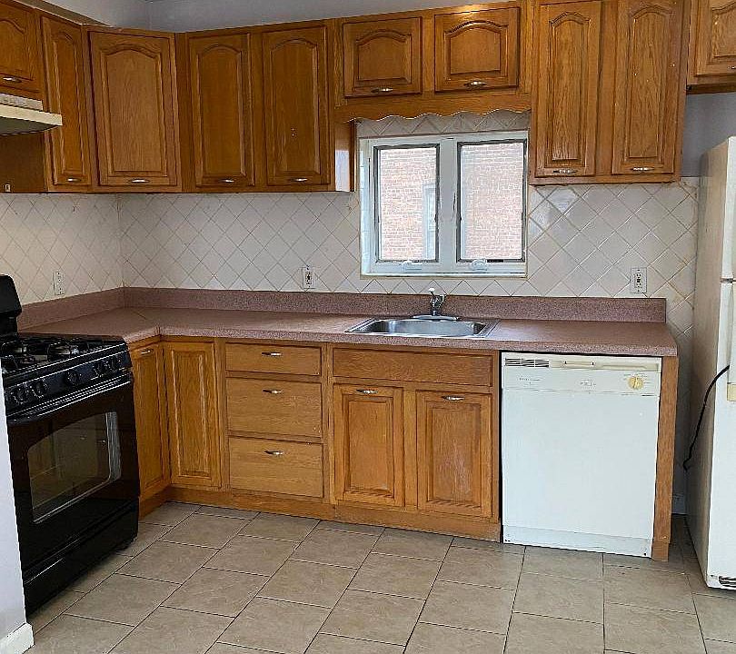 1st image of 2027 Bath Ave #6-floor 3