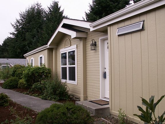 2nd image of 534 NW Silver Meadow Ln #20