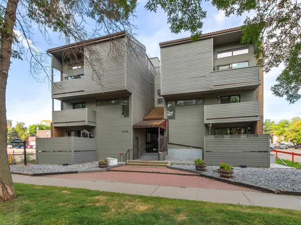 10032 113th St NW #7, Edmonton, AB T5K 1N8