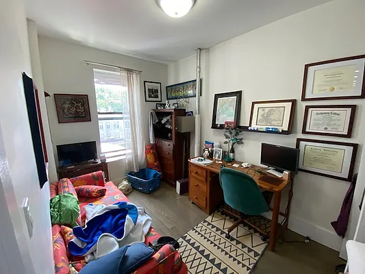 Rented by Mdays Realty | media 33