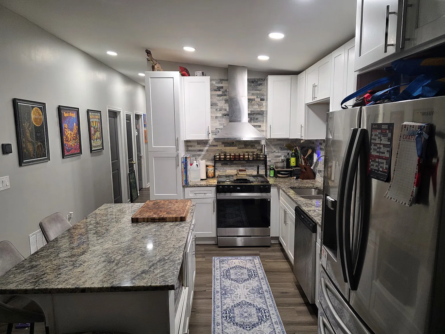 5 bed, 1716 sqft, $2,550 — Photo 2