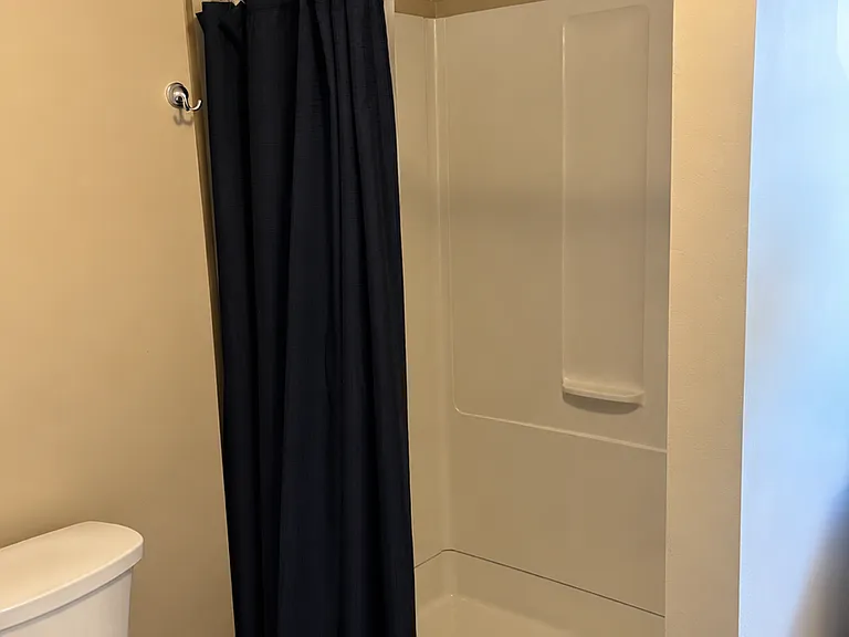 53 Burnside Ave #2R — Photo 10