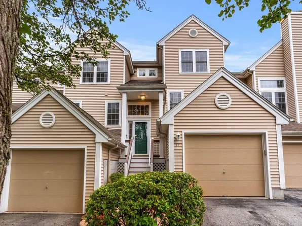 37 Chatham Drive, Bedford, NH 03110