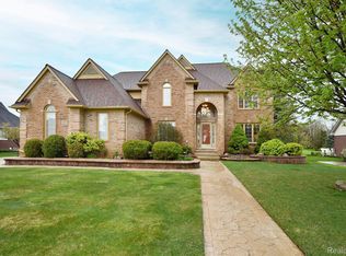 4297 Springbrook Dr, Sterling Heights, MI 48314