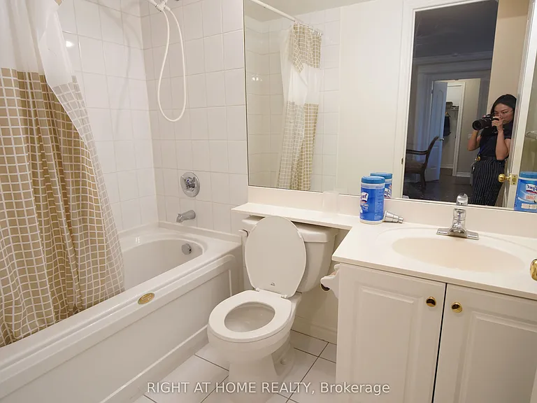 18 William Carson Cres #716 — Photo 21