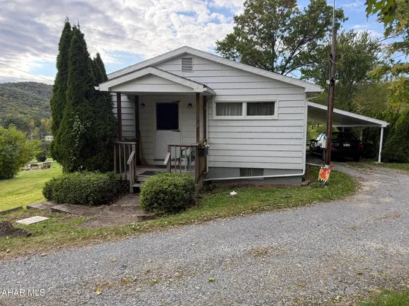 6169 Beacon St, Altoona, PA 16601