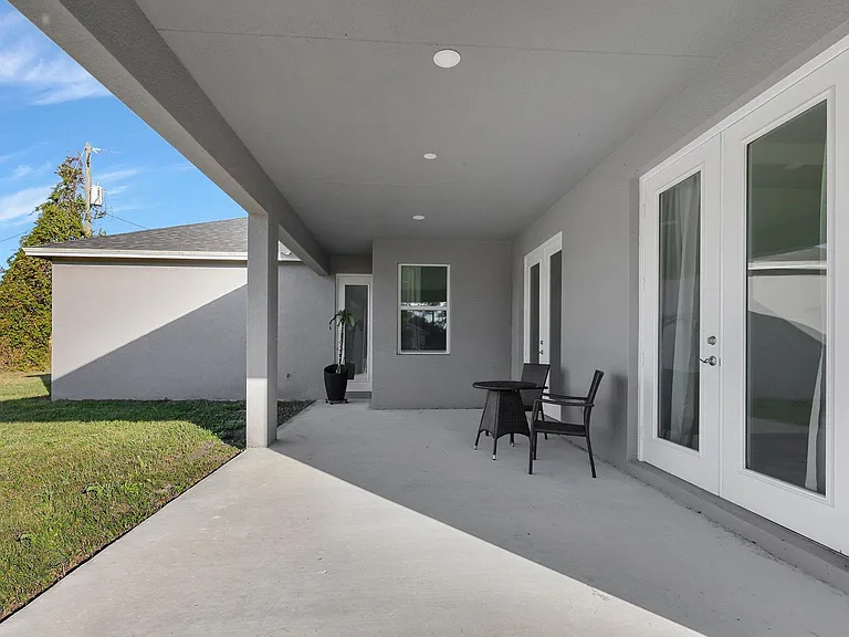 1791 SW Effland Ave — Photo 48