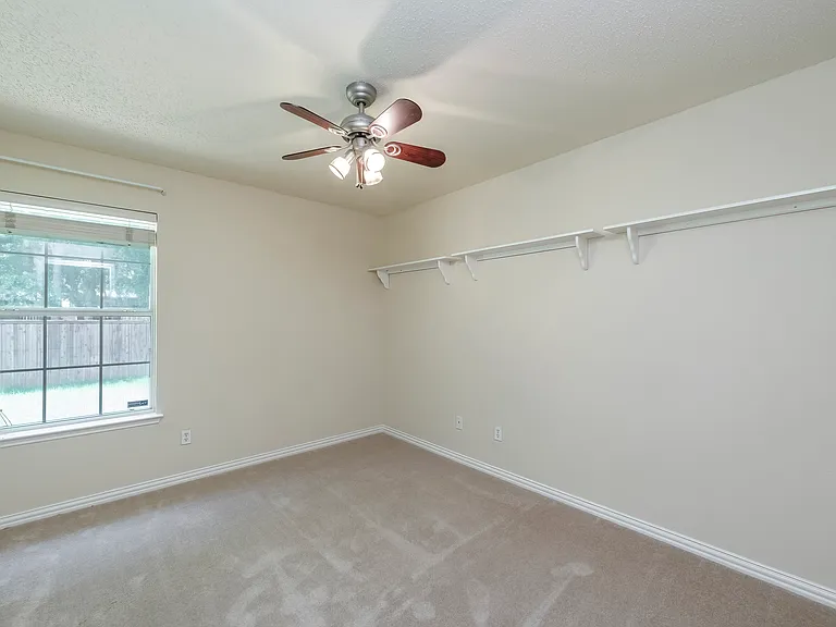9906 Madison Dr — Photo 15