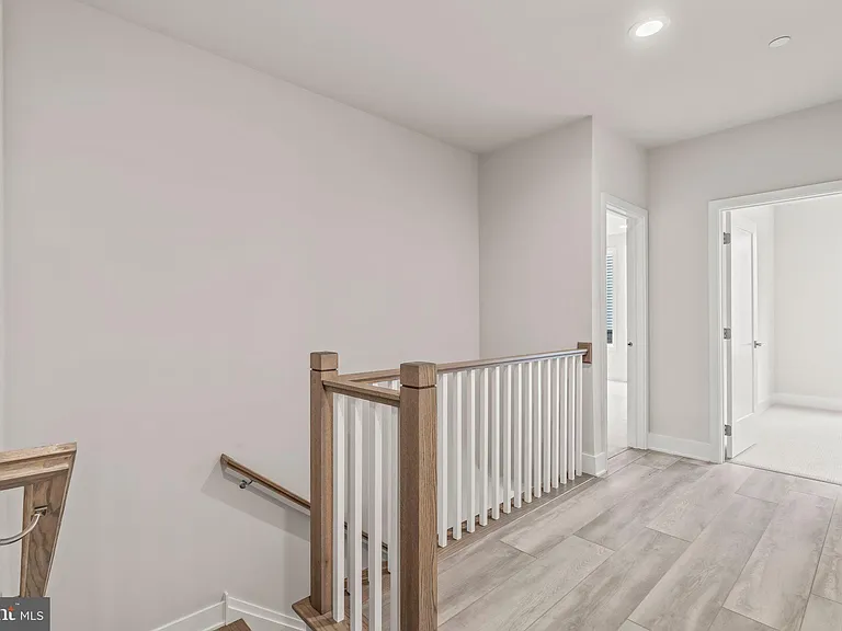 701 Brewster Aly #65 — Photo 12