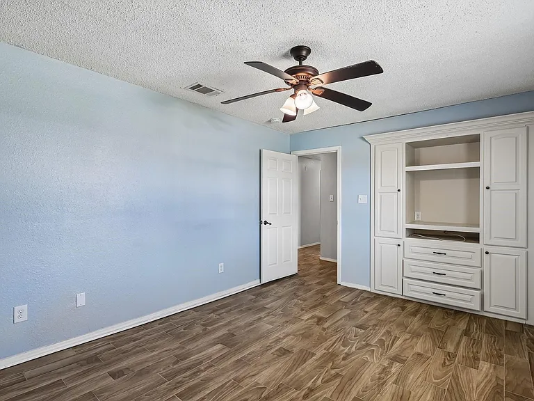 5709 Maco St — Photo 19