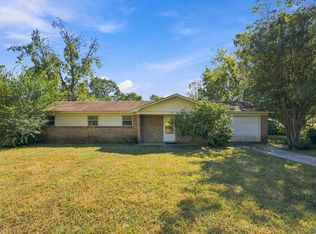 202 Plantation Dr, Meridianville, AL 35759