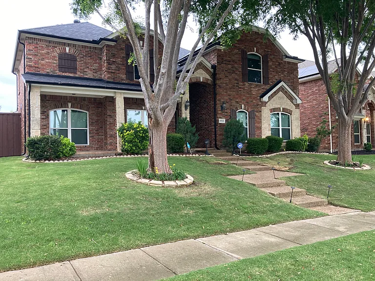 1923 Timber Ridge Dr — Photo 4