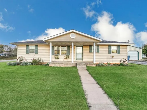 321 N 11th St, Thomas, OK 73669