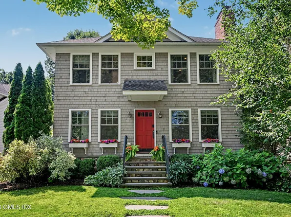 16 Dale Dr, Greenwich, CT 06831