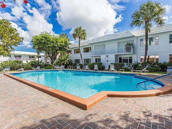 2nd image of 412 S Cypress Rd APT 222