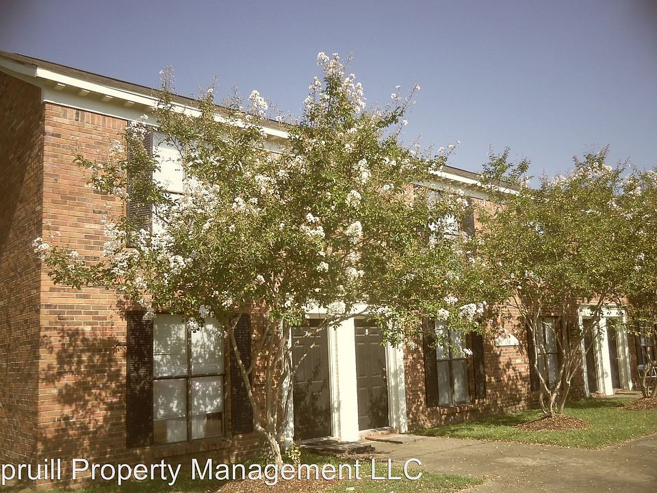 1st image of 138 Park Cir #A