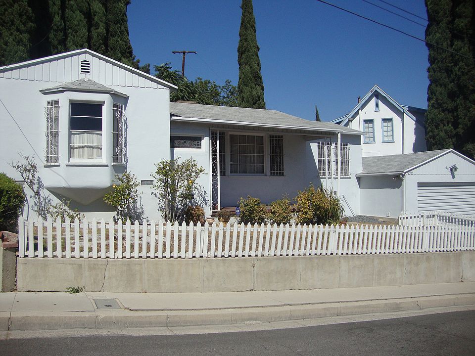 1st image of 2925 Glenridge Ave