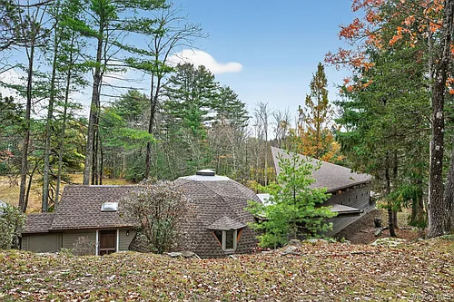 106 Mountain Laurel Ln Photo 1