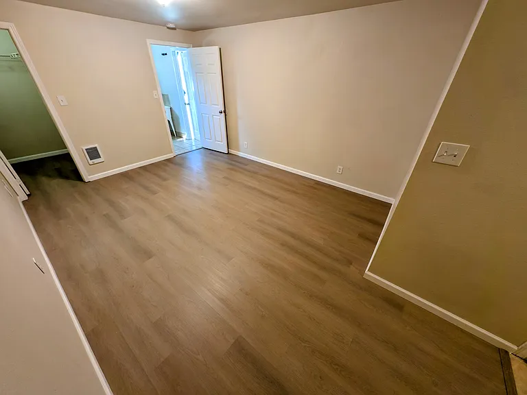 10613 Sheridan Ave S — Photo 16