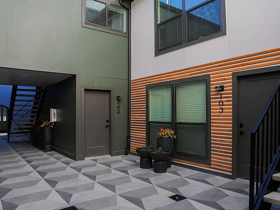 4th image of 2909 Lucas Dr APT 103