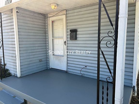 3rd image of 1731 Dr Db Todd Jr Blvd