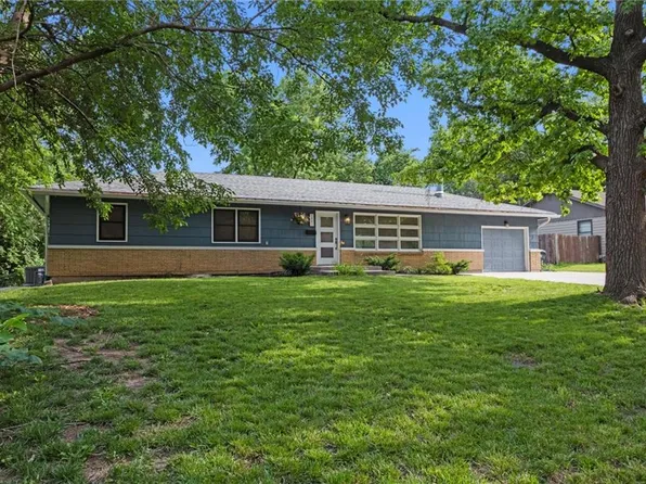 1221 W 19th Ter, Lawrence, KS 66046