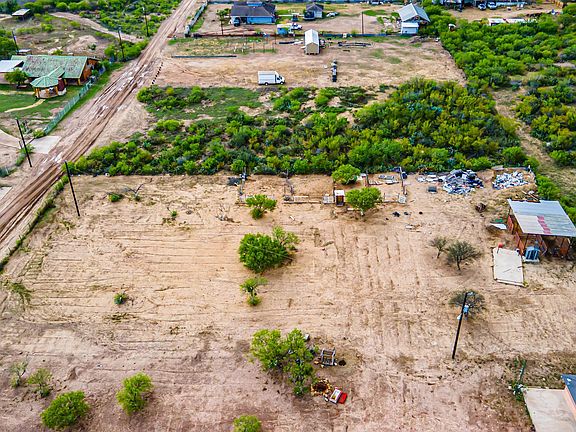 4th image of 249 Los Fresnos Rd